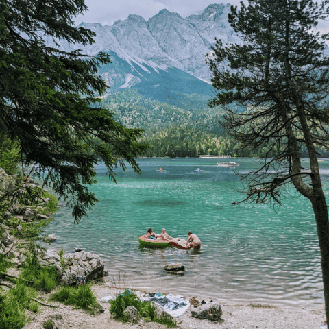 swimming and tubing on lake campsite